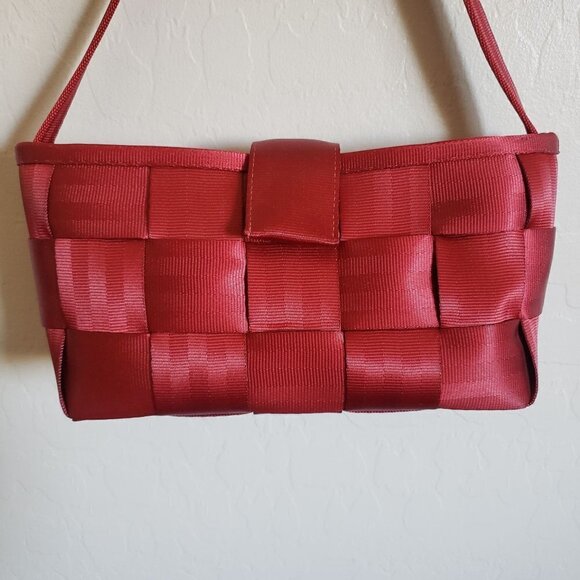 The Original Seatbelt Bag Red Handbag Purse Magnetic Closure Made in USA - Picture 3 of 10